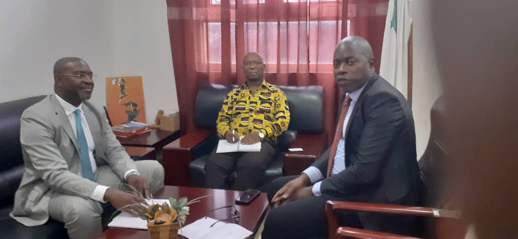 Visita de cortesia do Director Geral do Observatório de Estatística para África Sub -Sahariana AFRISTAT ao Exmo Senhor  Ministro da Economia Plano e Integração Regional